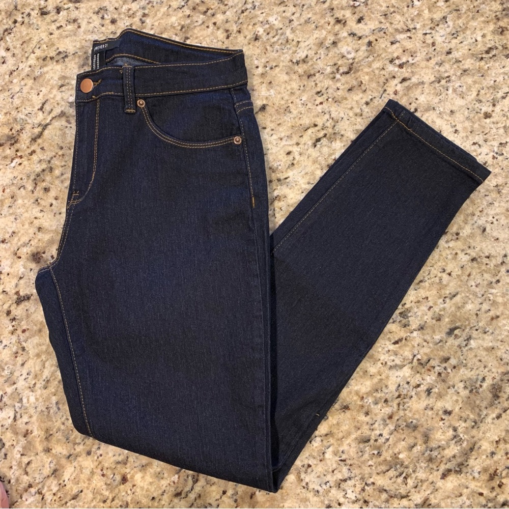 NEW Forever 21 Indigo Dark Wash Skinny Ankle Jeans